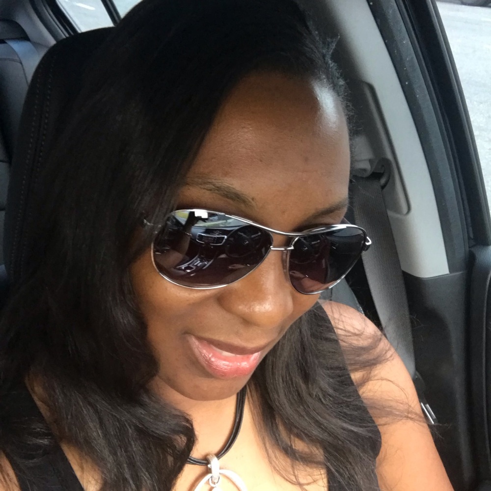 Meet Your Posher, Stacy